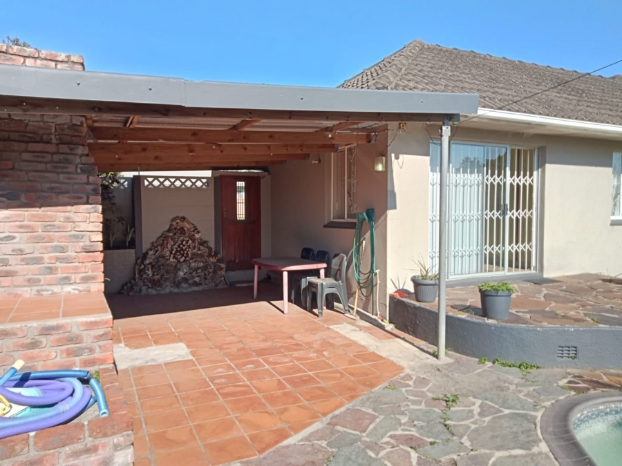 4 Bedroom Property for Sale in Greenfields Eastern Cape